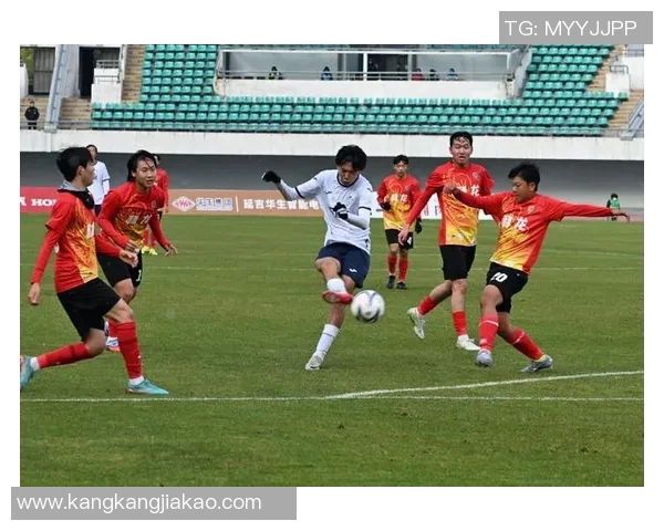 广州足球队在足球团队协作排行榜中荣登第七名彰显团队实力与合作精神